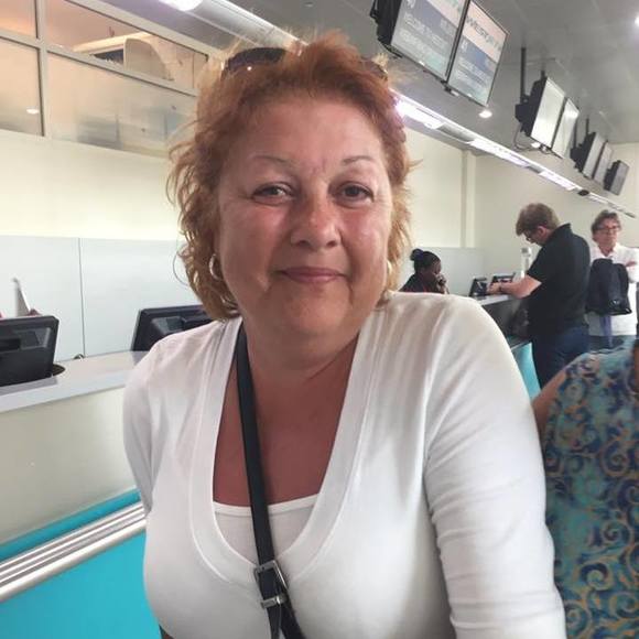 Meet your Posher, Connie - Picture 1 of 1